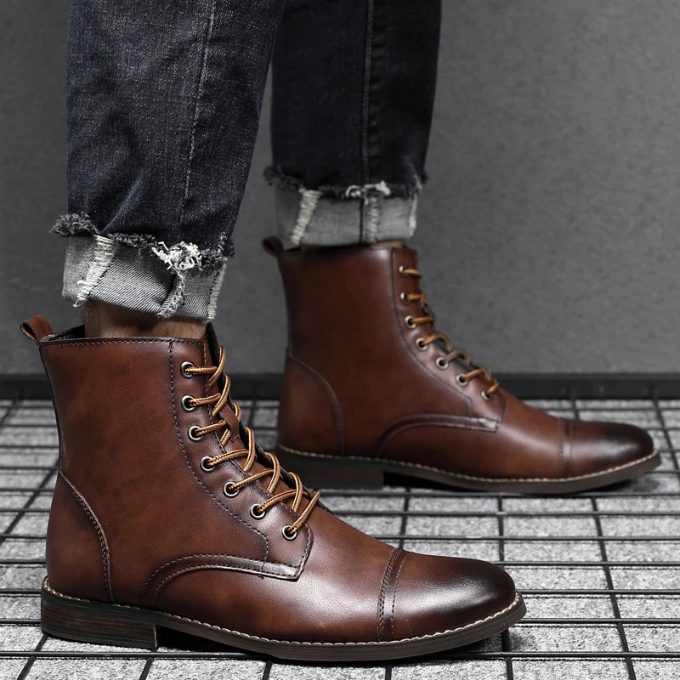 Rounded Cap Toe Leather Ankle Boots with Lace-Up Front for Men - View 9