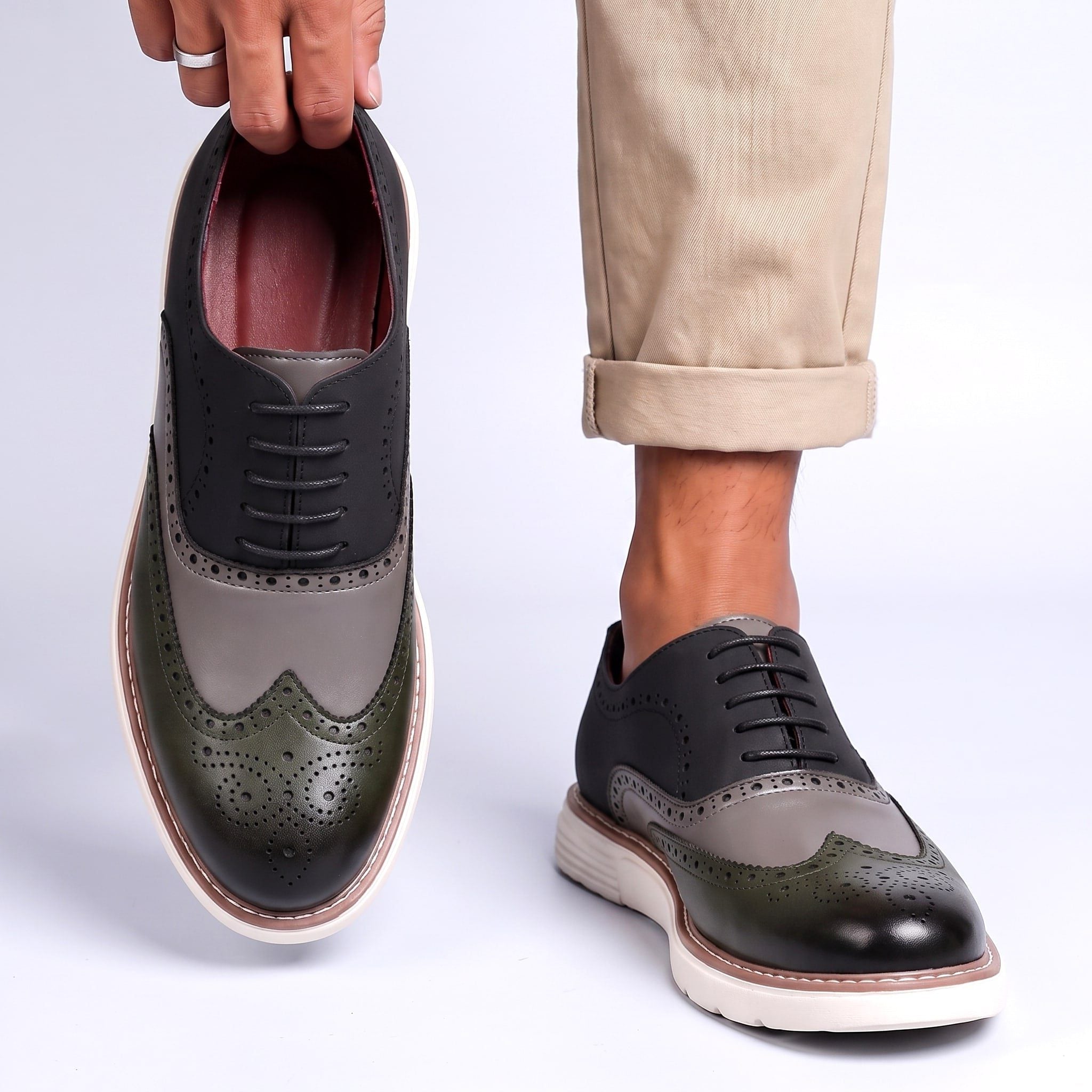 Two-Tone Wingtip Brogue Oxford Shoes with Lace-Up Closure for Men - View 9