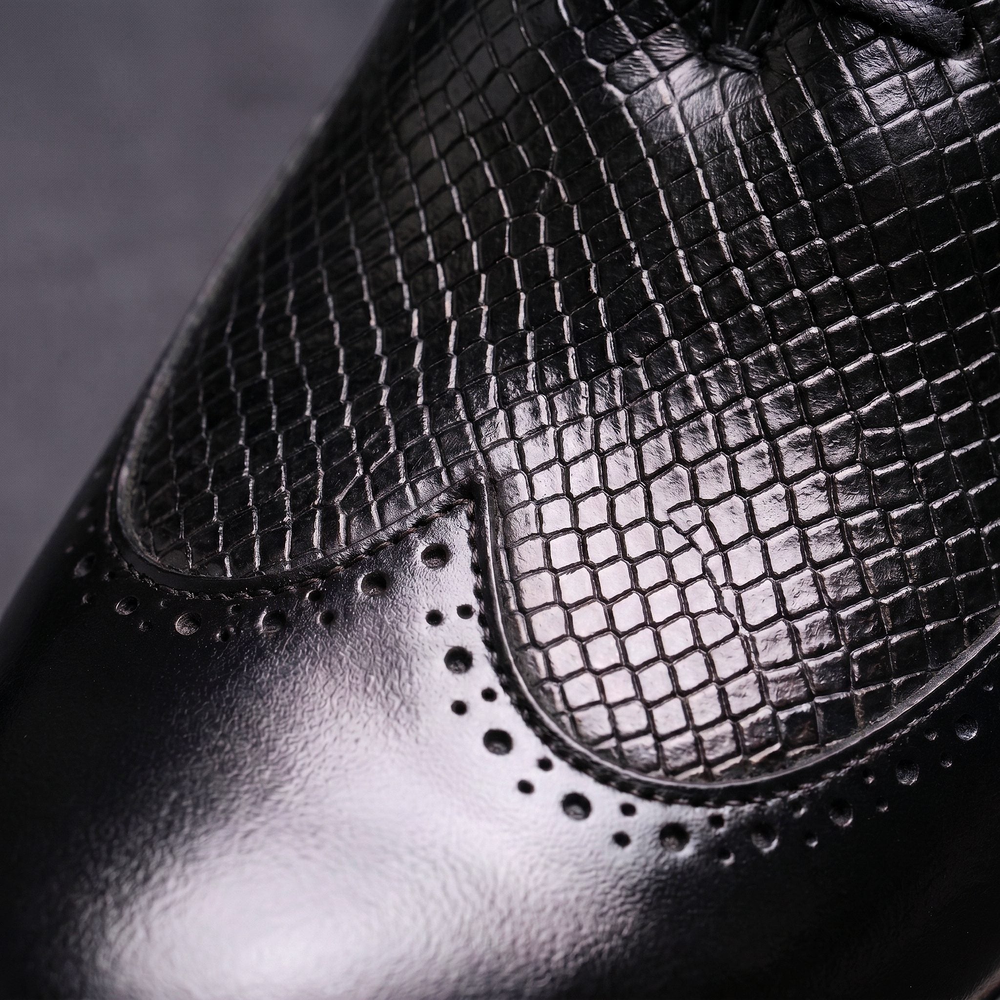 Wingtip Brogue Textured Leather Oxford Shoes for Men - View 10