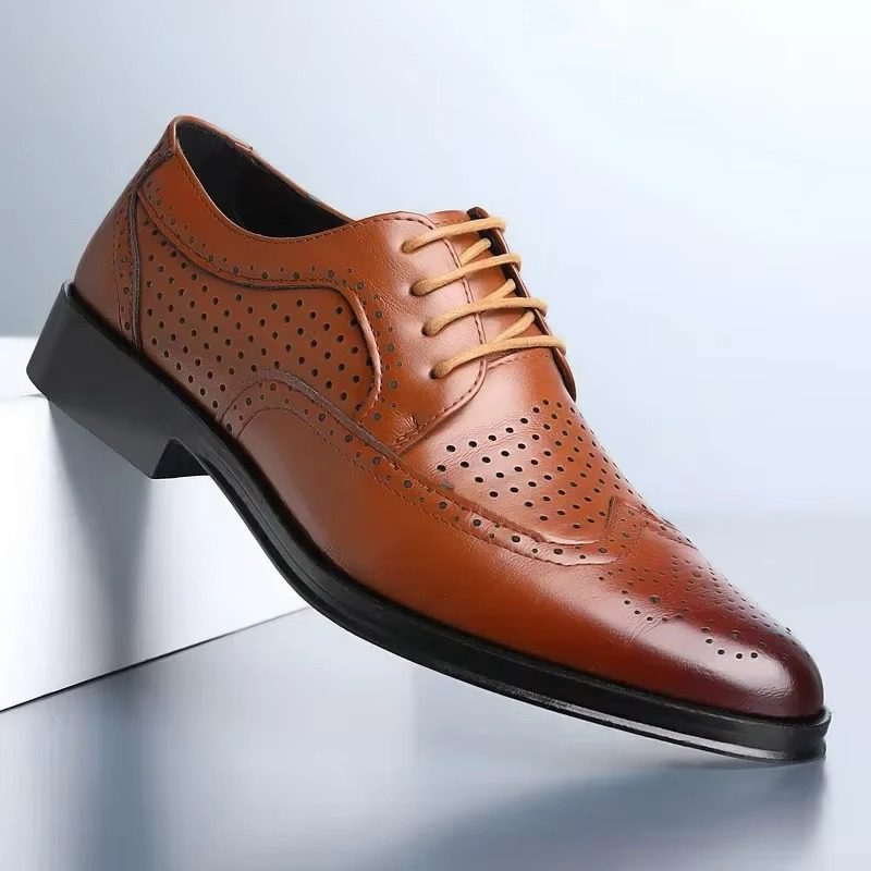 Wingtip Lace-Up Oxford Shoes for Men - Brown